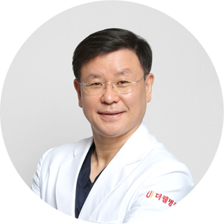 더웰병원 오정근 대표원장 / 성형외과